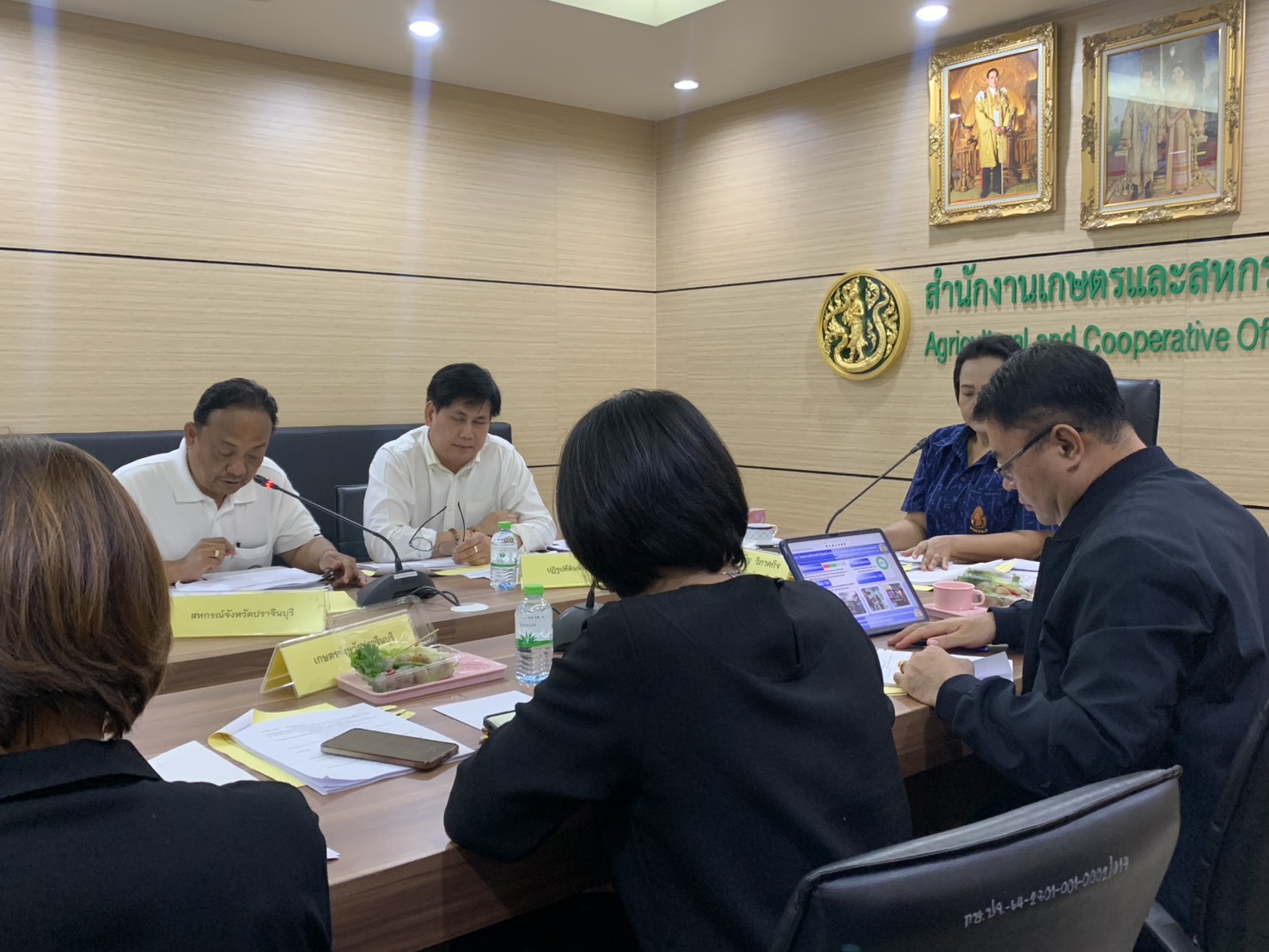 title - วันที่ 12 มีนาคม 2569 เวลา 09.00 น. นายวิทูล ประดิษฐบุญ ปฏิรูปที่ดินจังหวัดปราจีนบุรี  พร้อมด้วย นางสาวปาริชาติ ศรีปราชญ์ ผู้อำนวยการกลุ่มยุทธศาสตร์และการปฏิรูปที่ดิน  เข้าร่วมประชุม การตรวจติดตามการดำเนินงานตามแผนการตรวจราชการฯ ประจำปีงบประมาณ พ.ศ.2569  (รอบที่1)